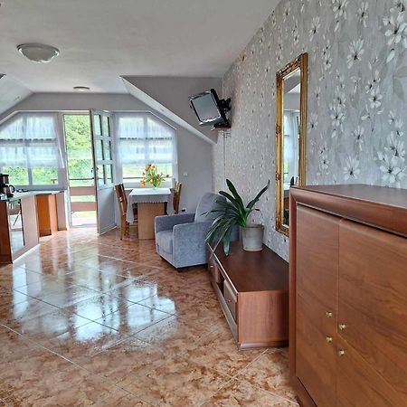 Apartamenty Dom nad Jeziorem Gleboczek Esterno foto