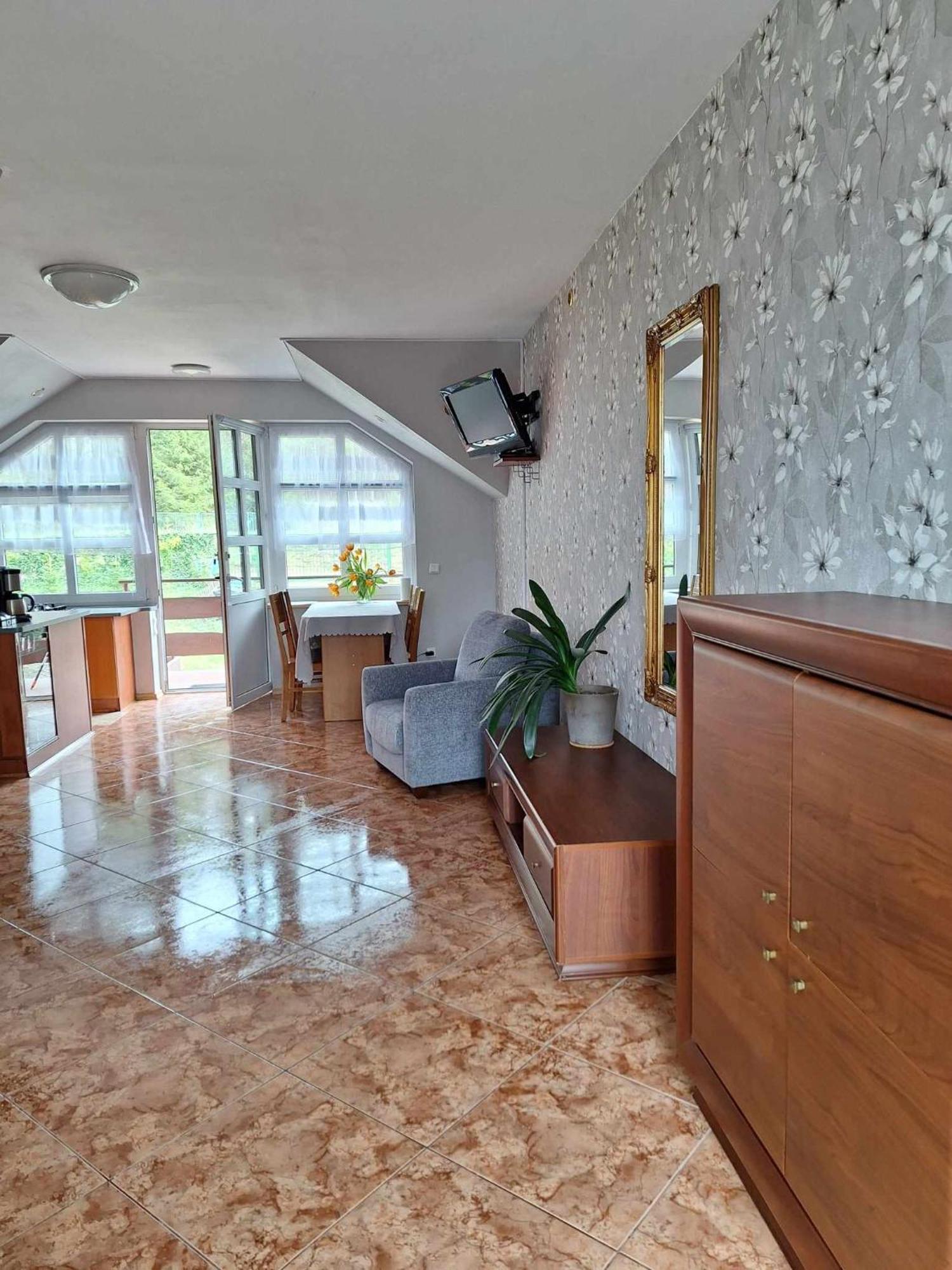 Apartamenty Dom nad Jeziorem Gleboczek Esterno foto